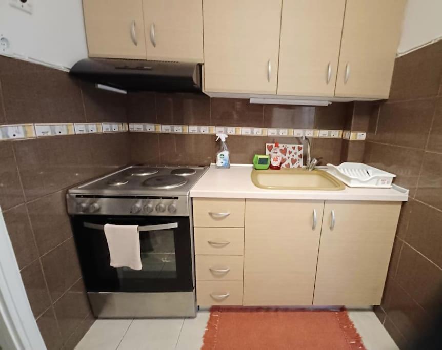 Irida Equanimity And Cozy Apartment Thessaloniki