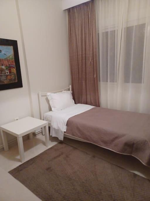 Irida Equanimity And Cozy Apartment *